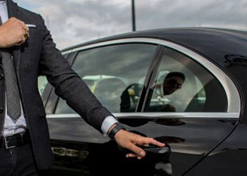 chauffeur-service-in-heathrow.jpg